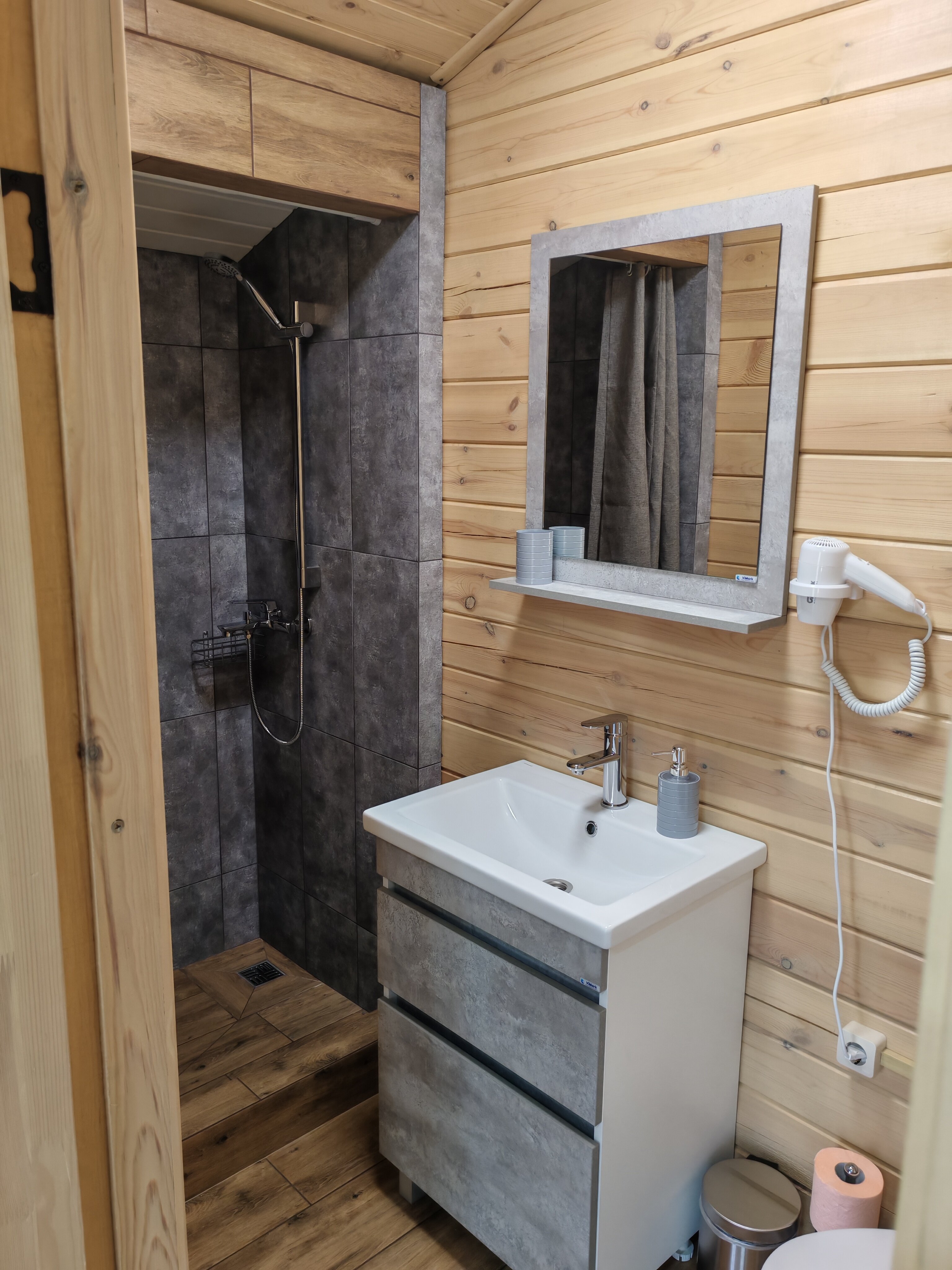 Фото Земляничная 33