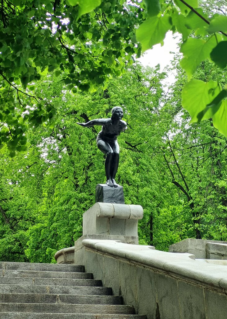 Haykal, yodgorlik Прыжок в воду, Moskva, foto