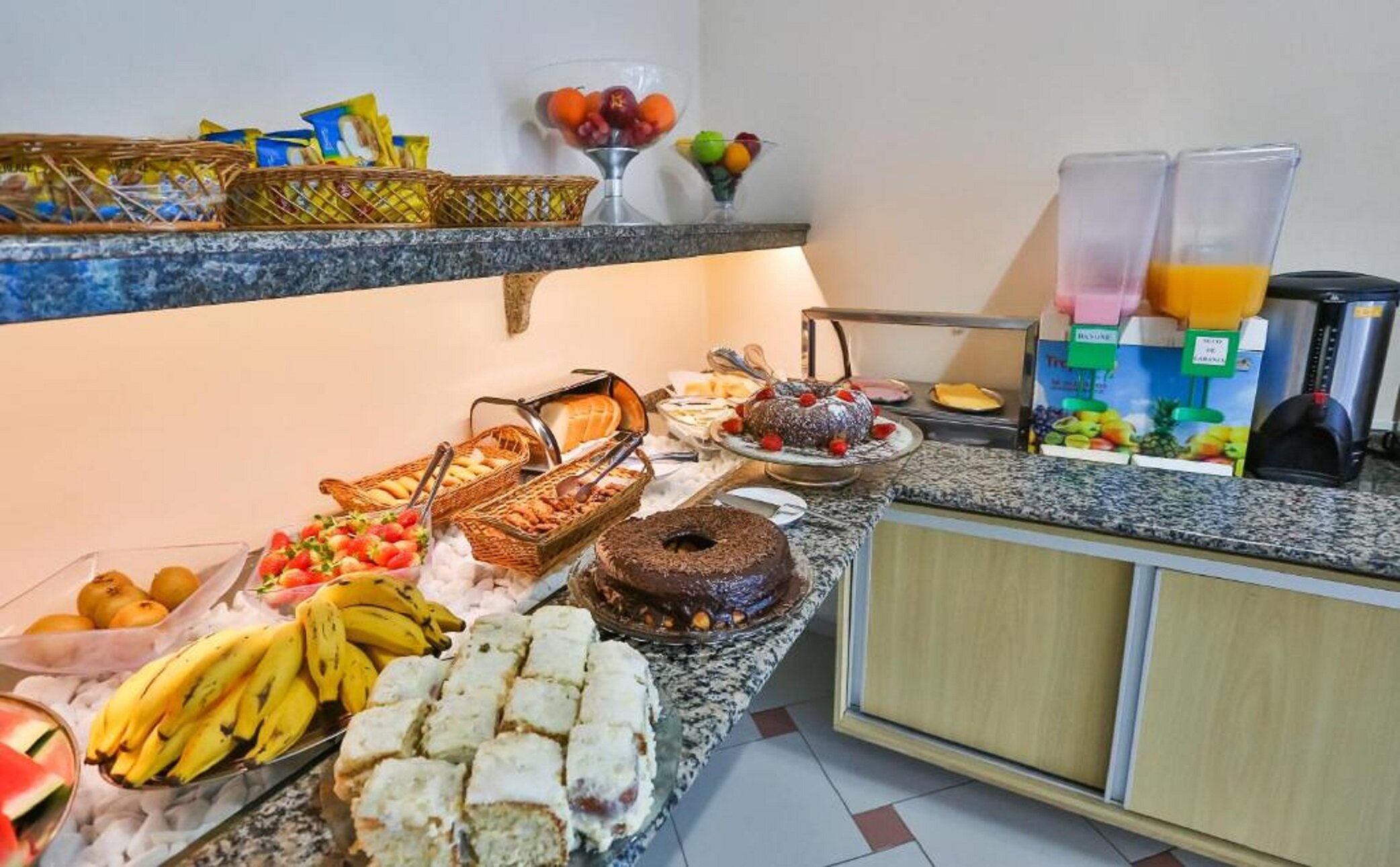 Фото Hotel Rota Do Sol