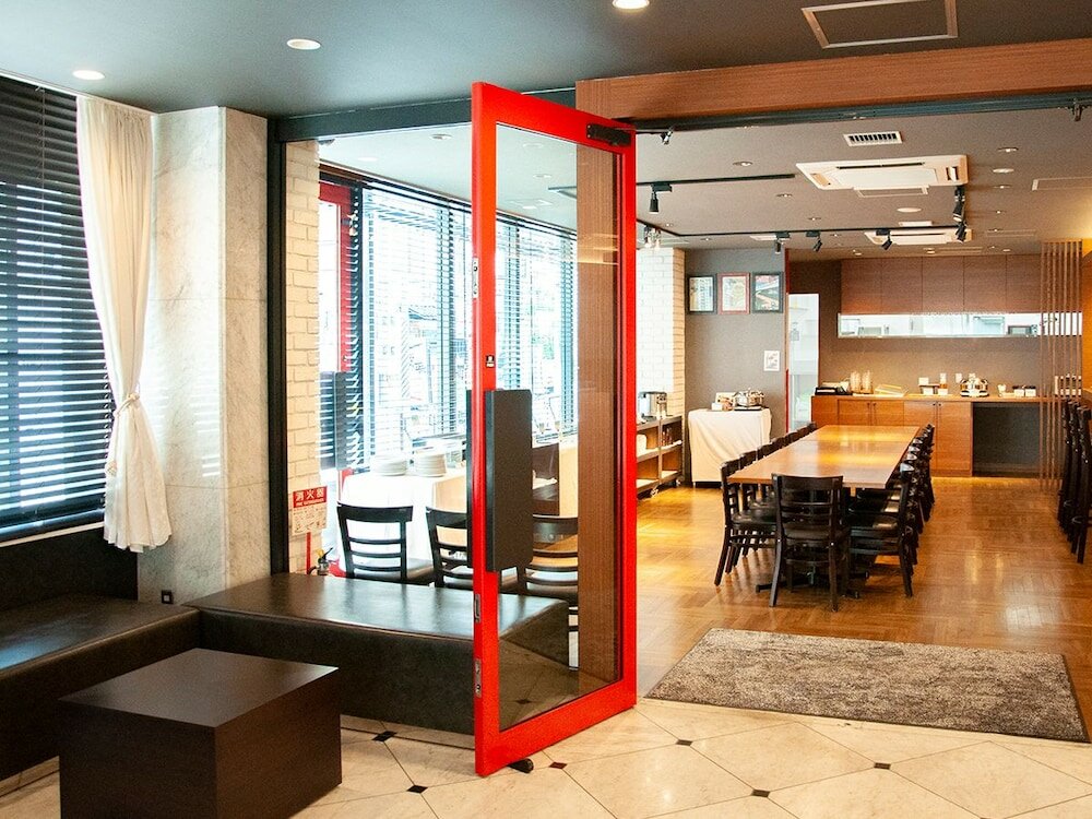 Фото Hotel Livemax Umeda Central