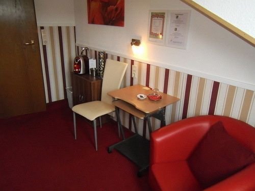 Фото Pension Oberkasseler Hof