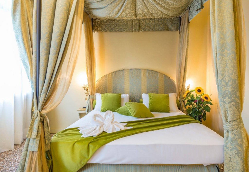 Фото Alloggi Acquavita