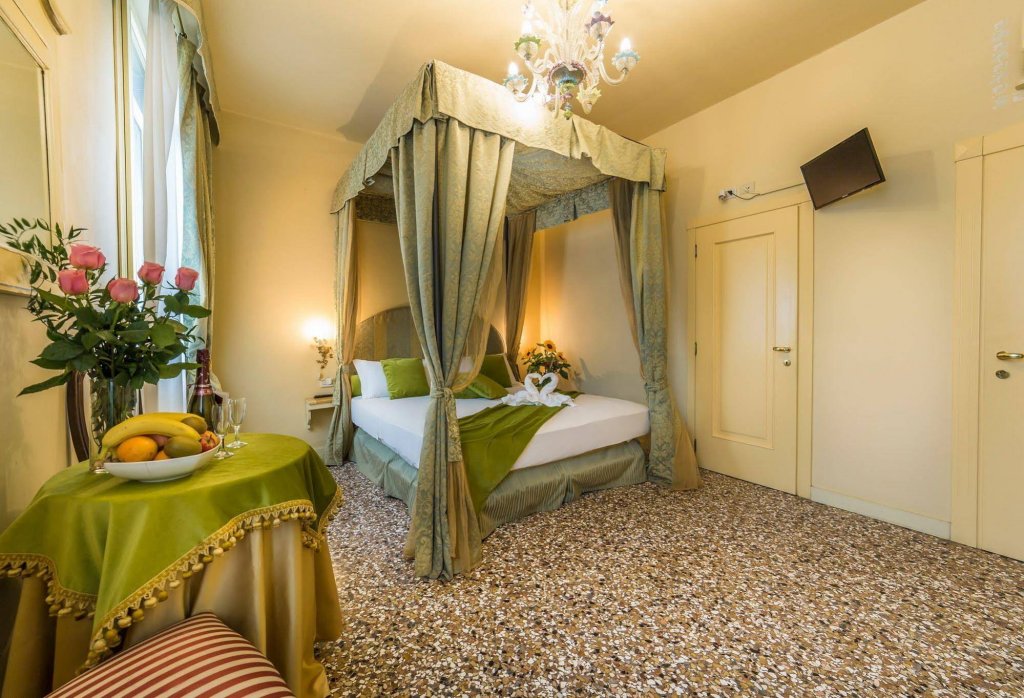 Фото Alloggi Acquavita