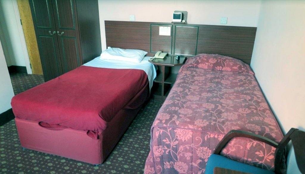 Фото Bristol Hotel