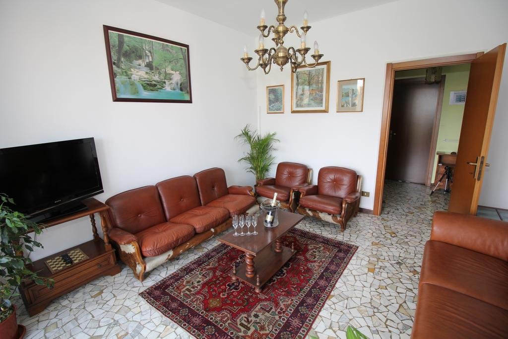 Фото Queen Apartments