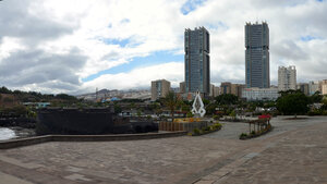 Torres de Santa Cruz (Canarias, Santa Cruz de Tenerife, Distrito La Salud - La Salle, Los Llanos) ، معلم جذب سياحي