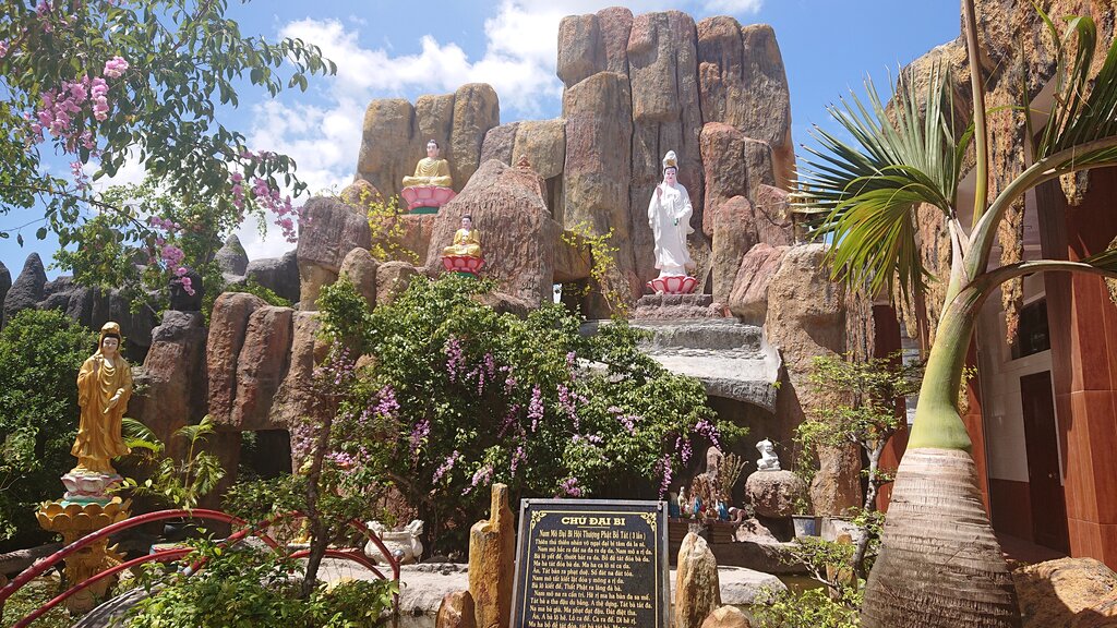 Pagoda Chùa Hương Sơn, Sóc Trăng, photo