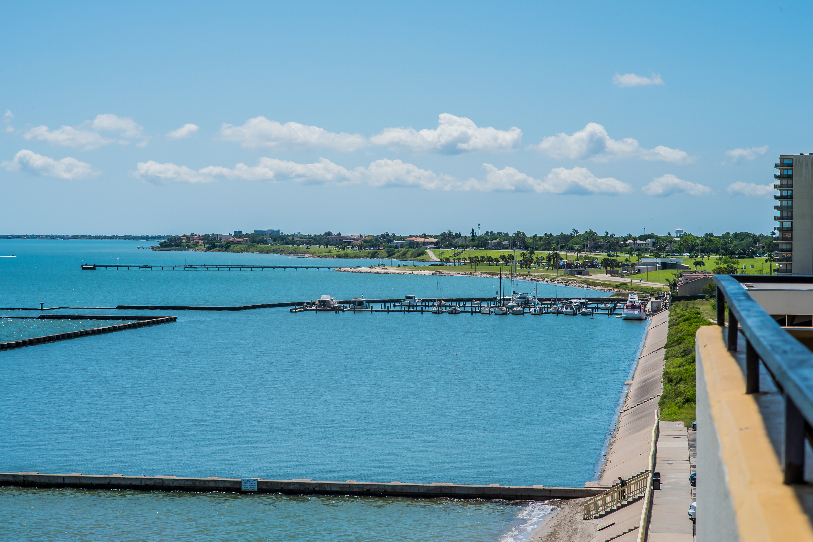 Фото Emerald Beach Hotel