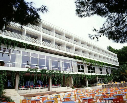 Гостиница Bluesun Hotel Marina в Бреле