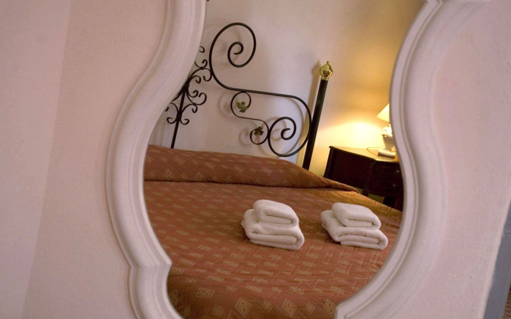 Фото Kriopigi Beach Hotel