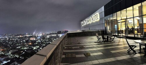 Внешний вид отеля Gumaya Tower Hotel Semarang в Семаранге, фото 5