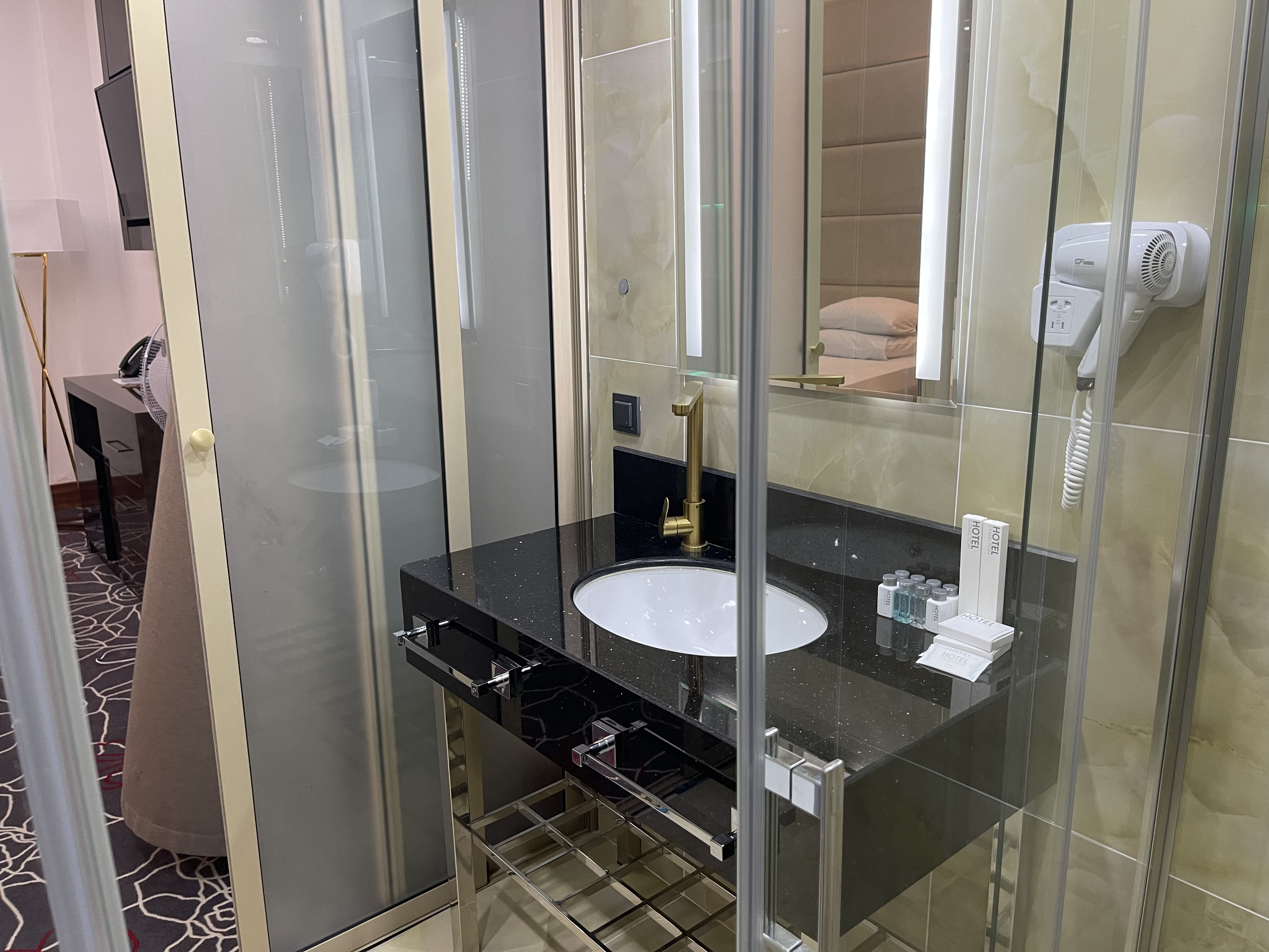 Фото Гранд Отель Сухум