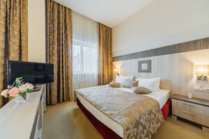 East Gate Hotel