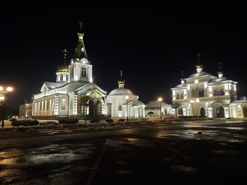 Православный храм Церковь Троицы Живоначальной в Динской, Краснодарский край, фото