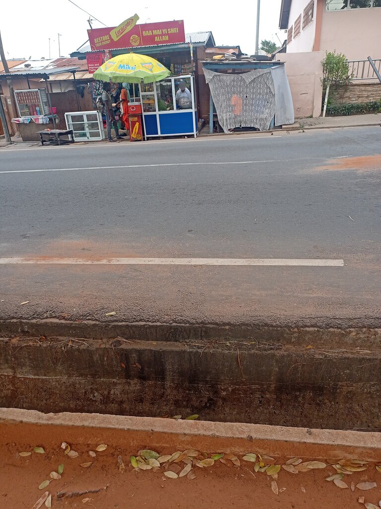 Supermarket Baa mai yi shei allah, Accra, photo
