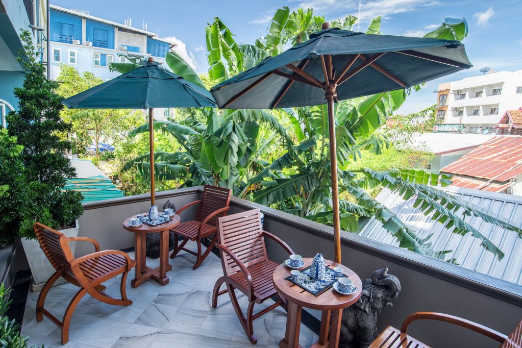 Фото U Residence Hotel