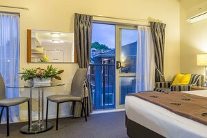 Гостиница Best Western Newmarket Inn & Suites