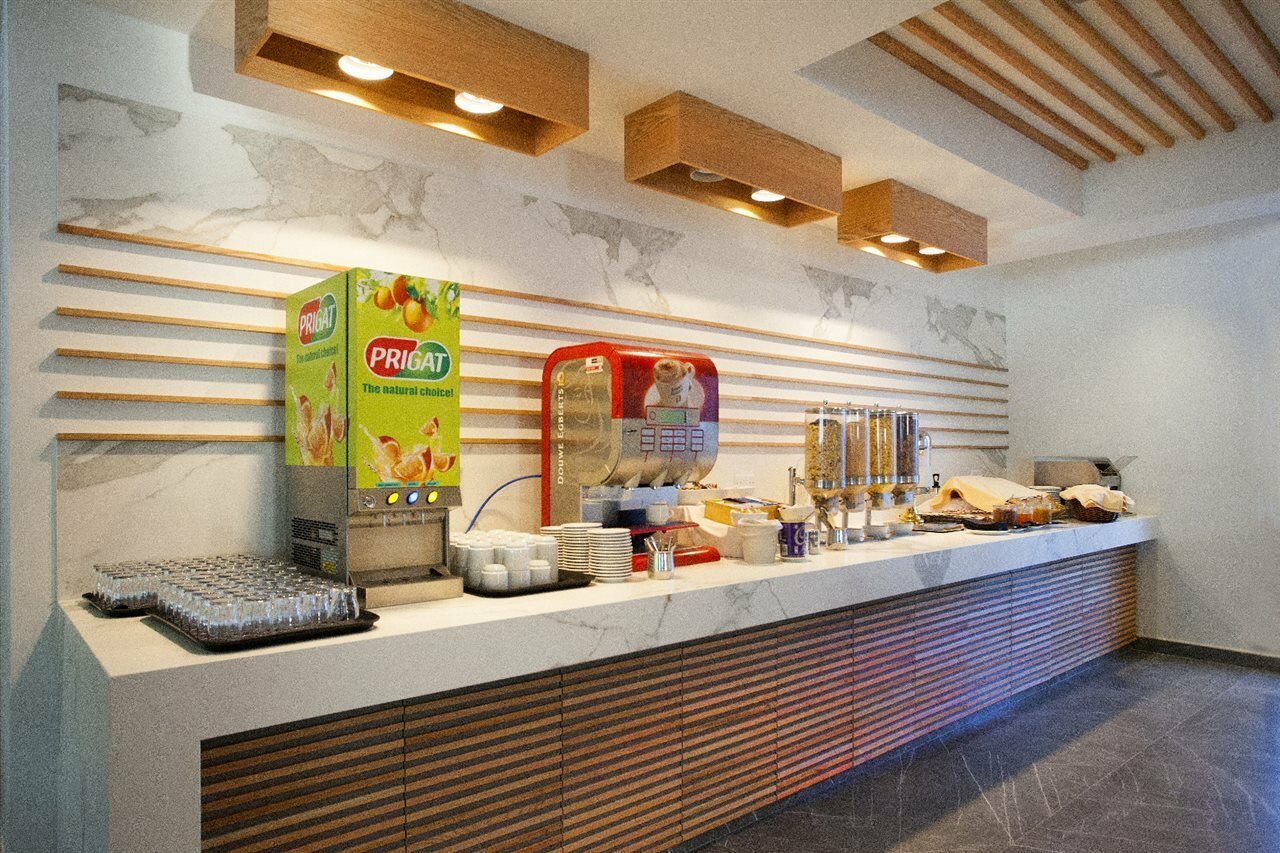 Фото Pefkos City Hotel