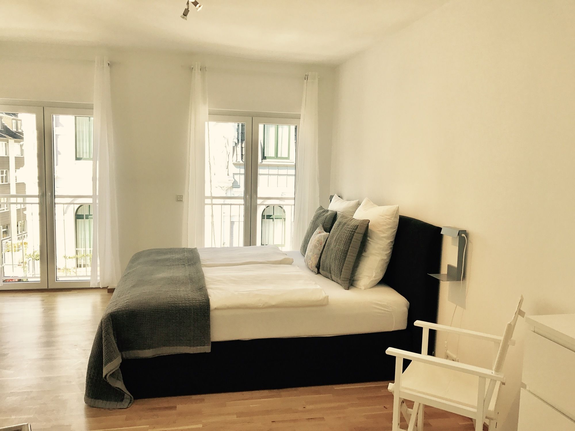 Фото Aparthouse Graf-Adolf