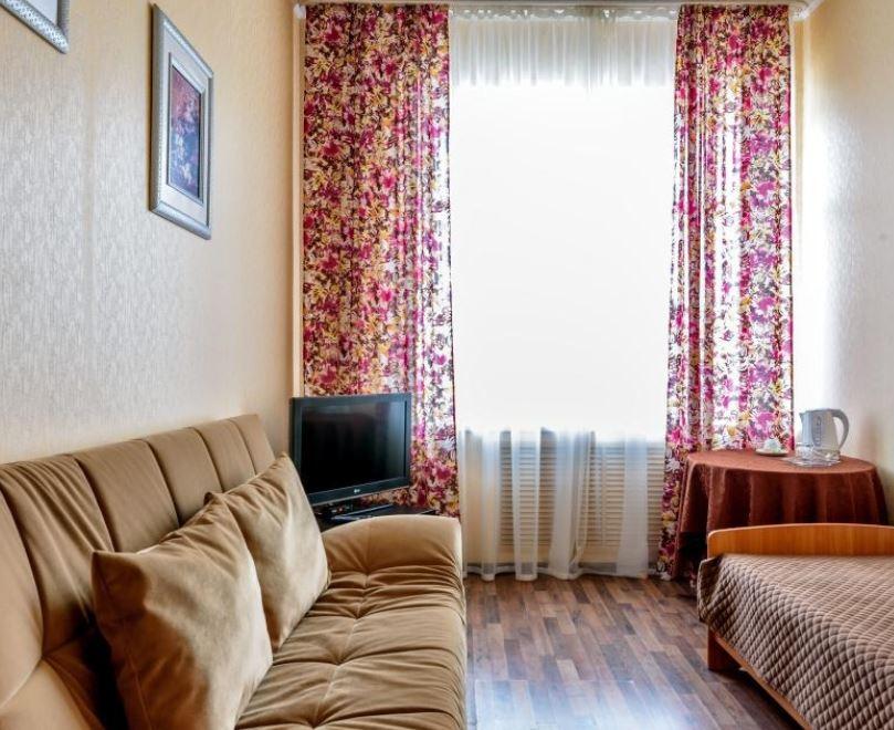 Фото Тополя