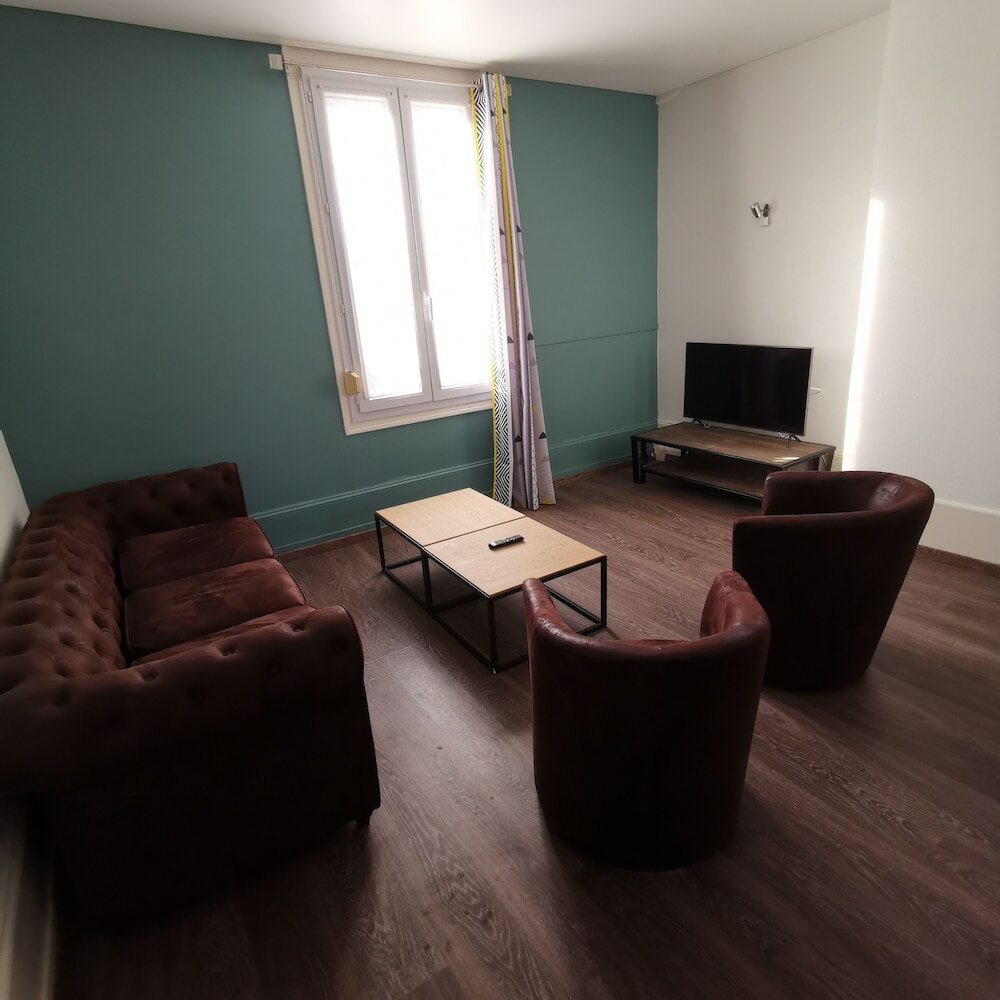 Фото Hotel Le Renard Châlons-en-Champagne