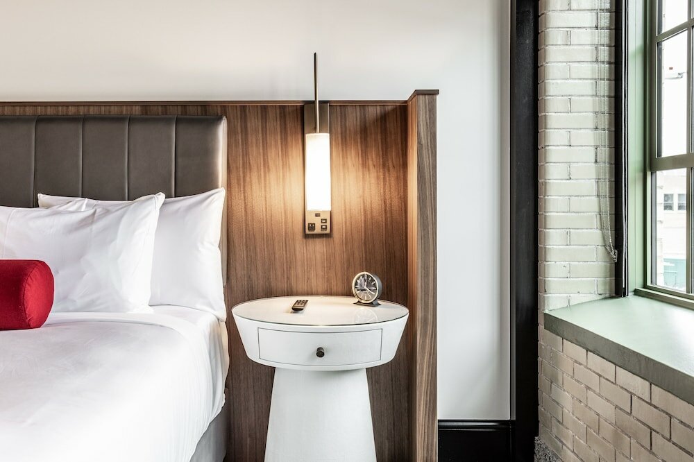 Фото Bottleworks Hotel