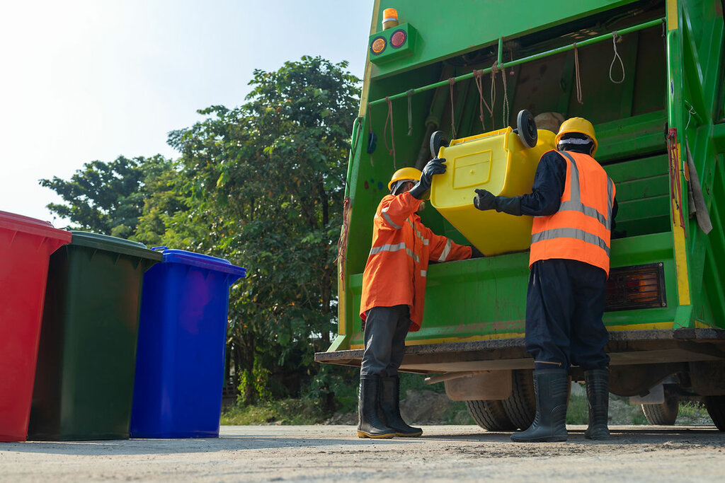 Waste management Mlc Waste Treatment Services, Dubai, photo