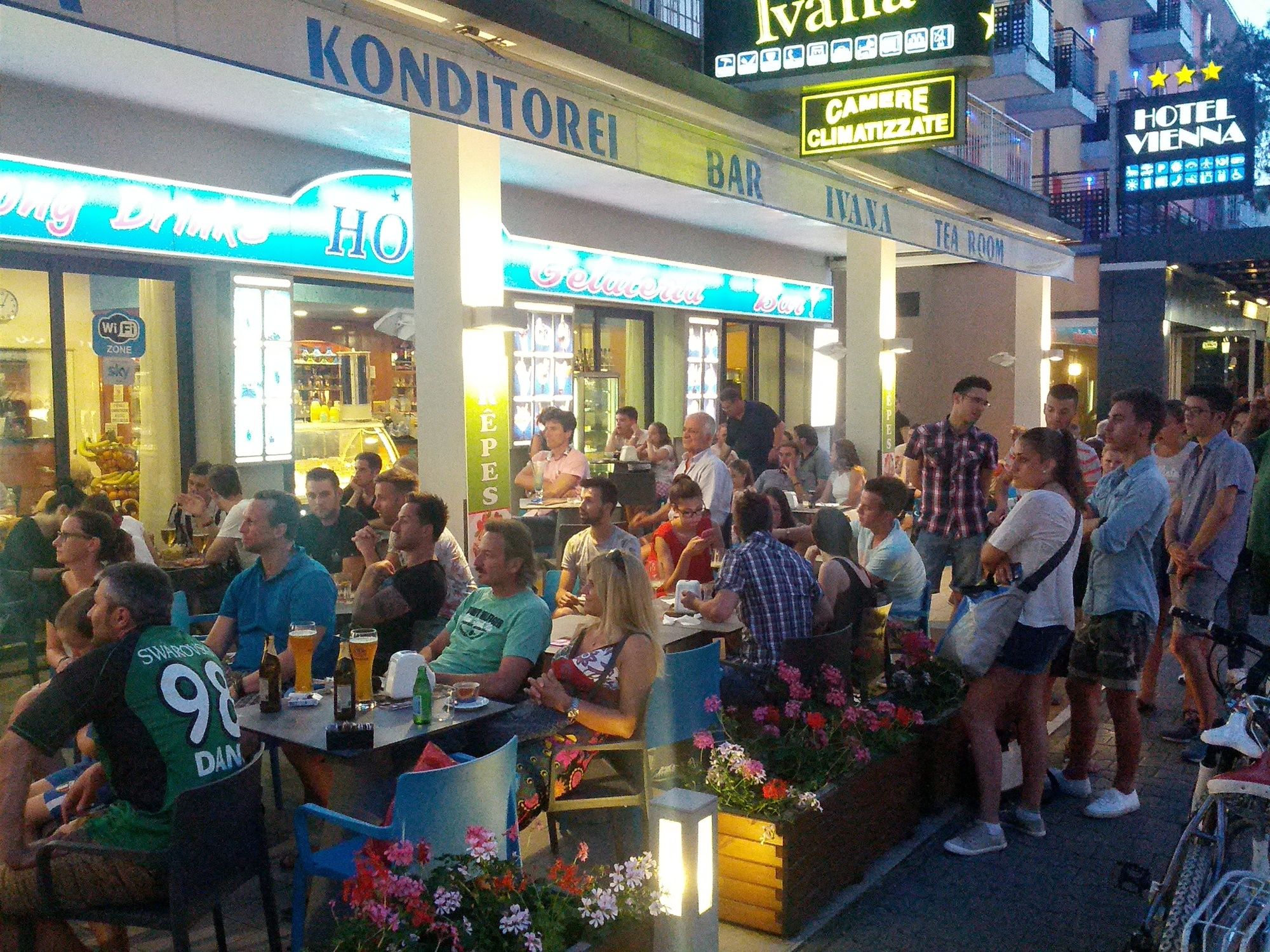 Фото Hotel Ivana