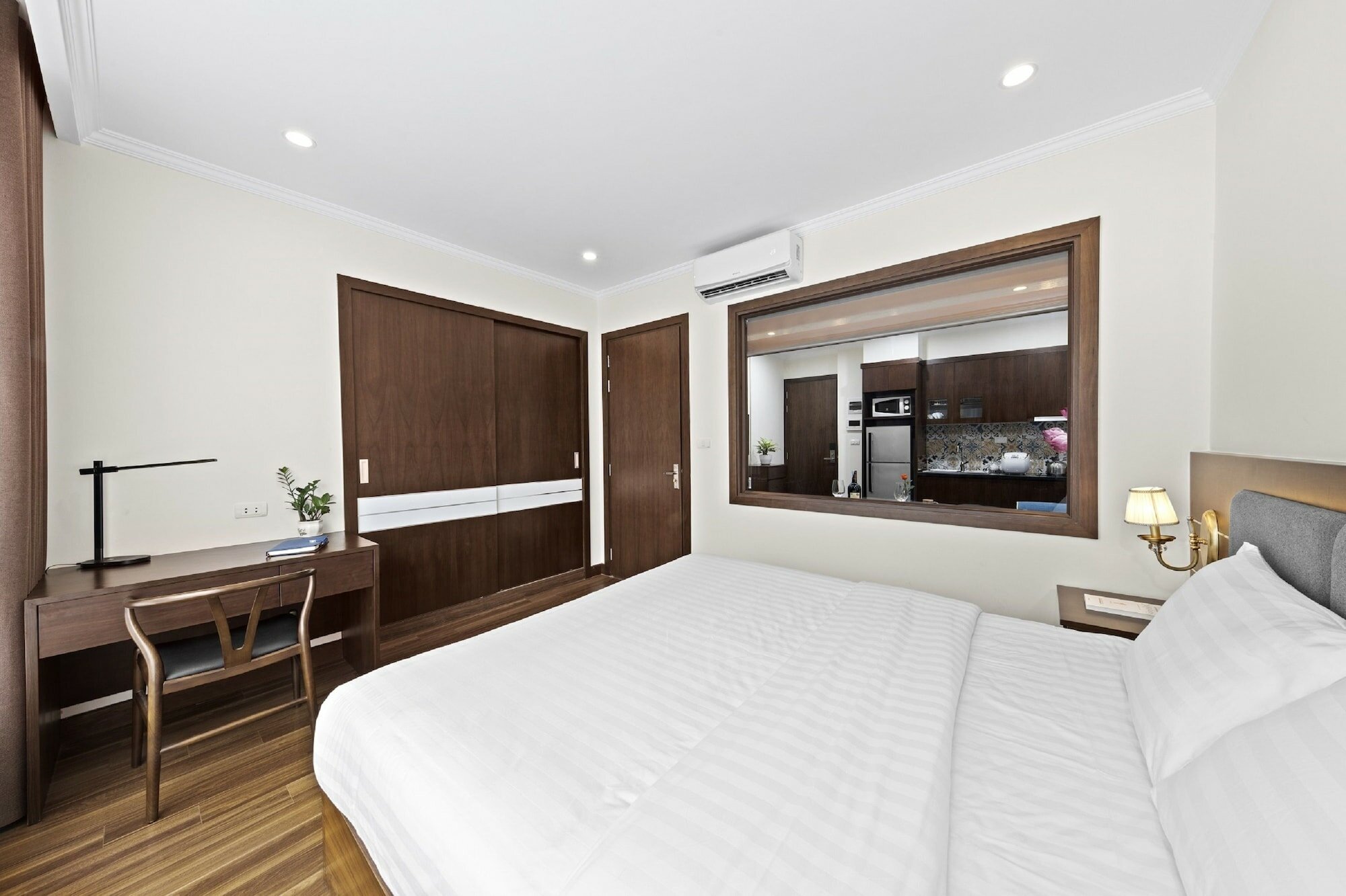 Фото Newsky Serviced Apartment