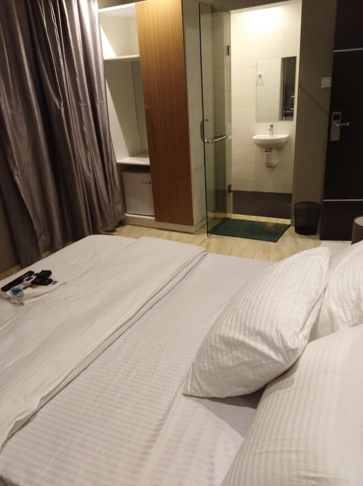 Фото Blackwood Hotel