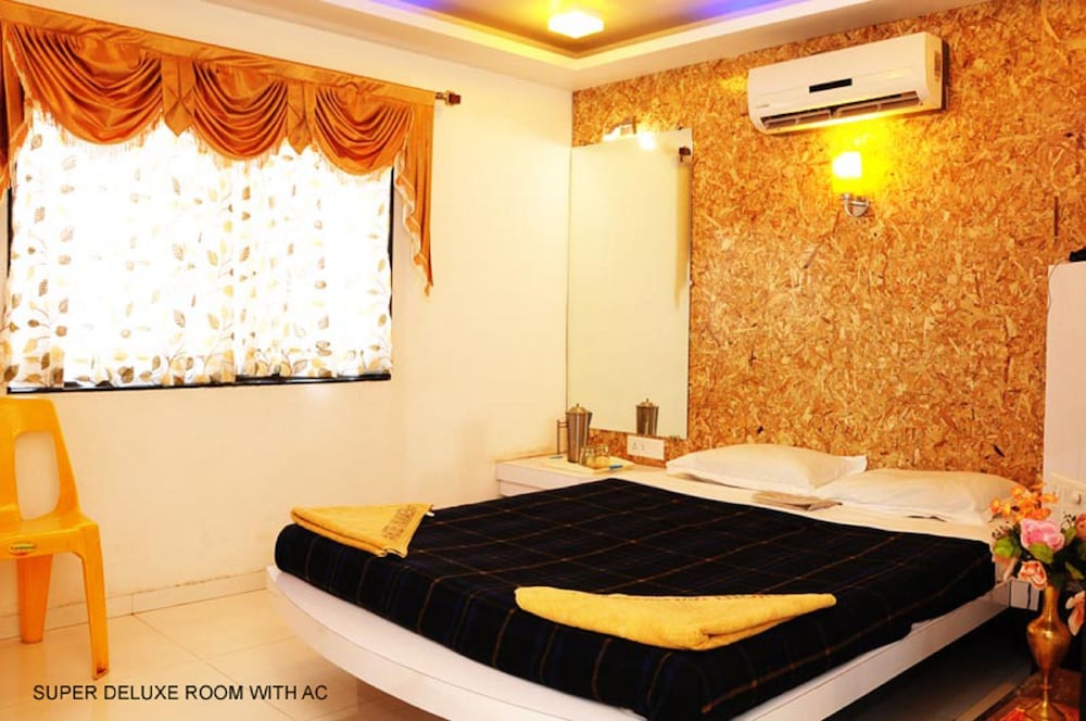 Фото Hotel Vyankatesh