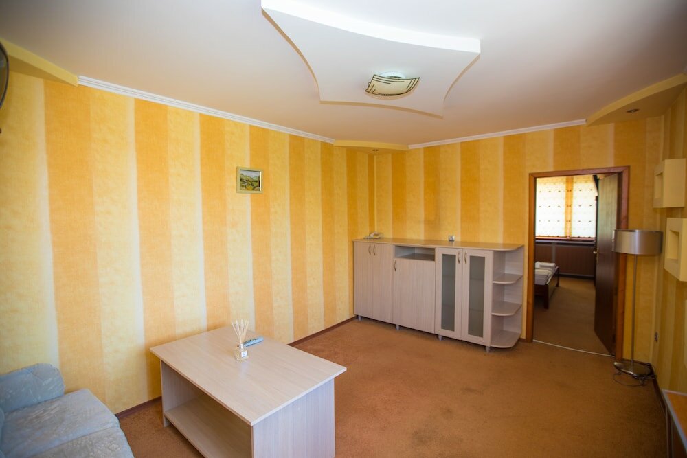 Фото Hotel Ustra