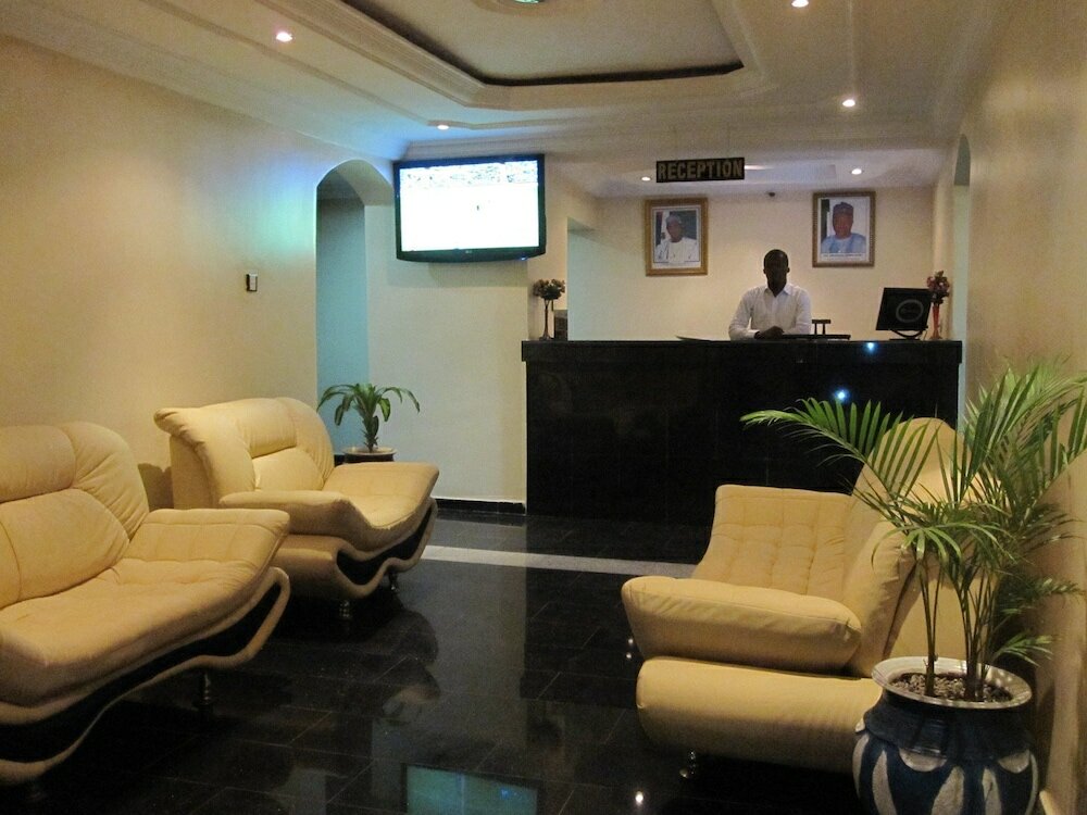 Фото Belvoir Hotel