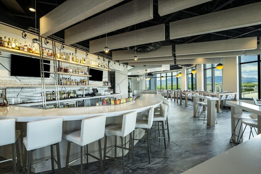 Фото SpringHill Suites by Marriott Colorado Springs Downtown