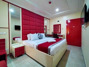 Гостиница BoardWalk Hotel Wuse 2 в Абудже