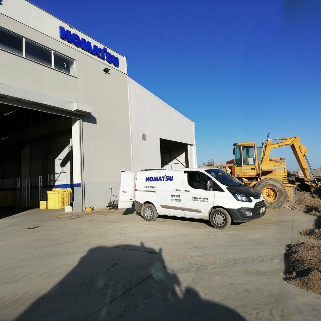 Road construction machines Komatsu Ozen Machinery, Suleymanpasa, photo
