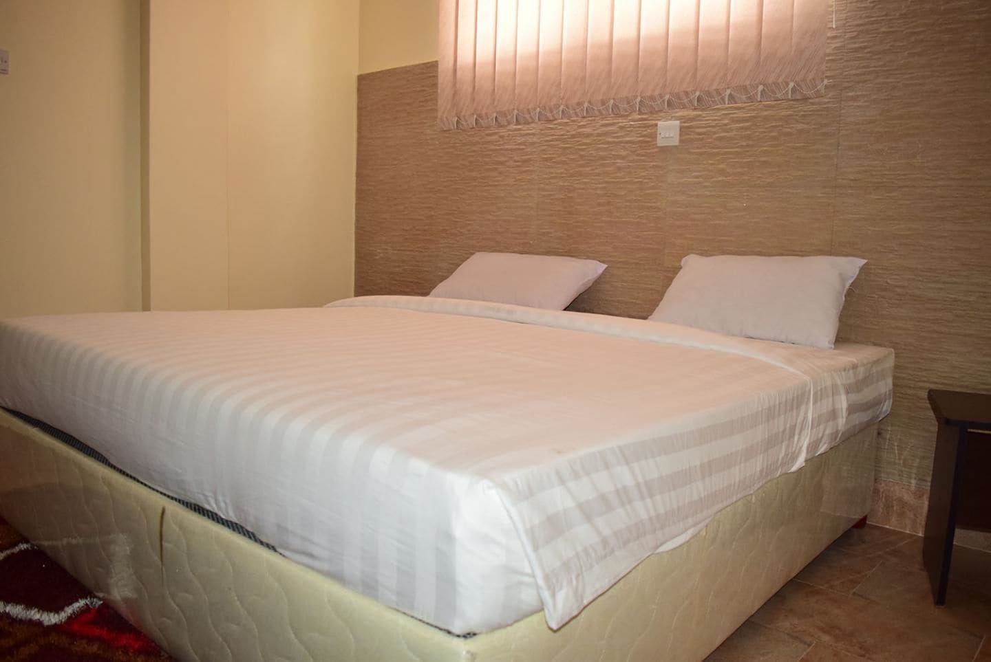 Фото Latitude 1 Serviced Suites