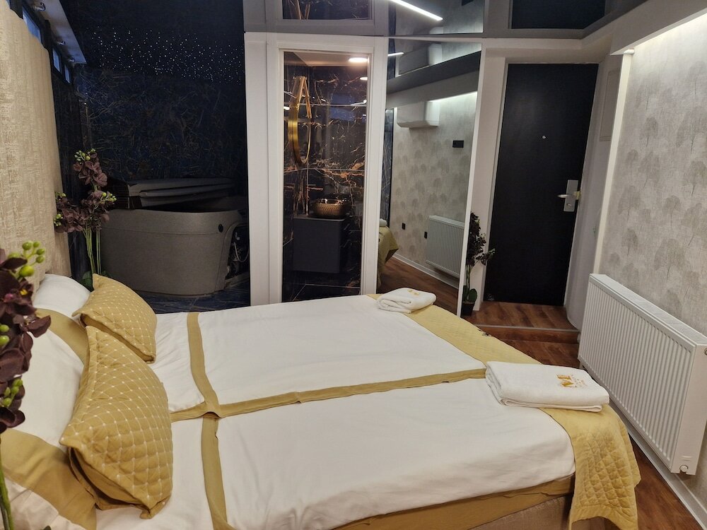 Фото Meridien Luxury Apartments