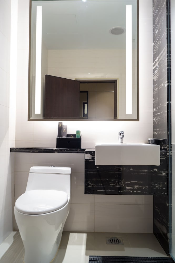 Фото Ambassador Transit Hotel Terminal 2