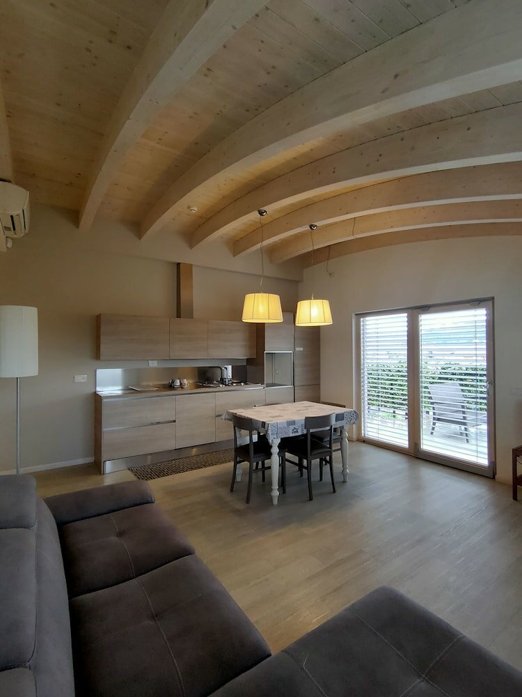 Фото Nuova Opera Rooms