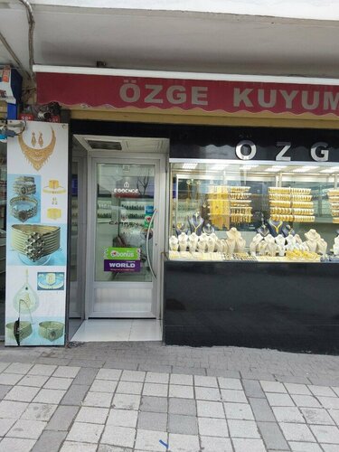 Özge Kuyumcu Fotoğraf 1