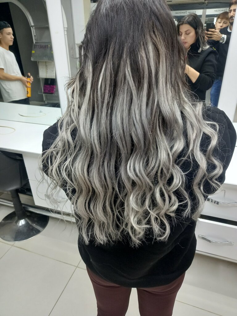 مصففو الشعر Sakarya Hair Extension Sahin Eroglu Hair Extension Center ، آدابازاري، صورة
