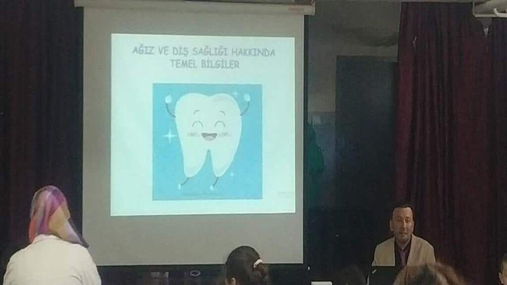 Primary school Ilker Tuncay Ilkogretim Okulu, Cankiri, photo