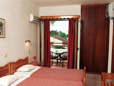 Фото Louvre Hotel