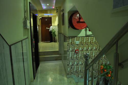 Фото Hotel Guruvas Inn