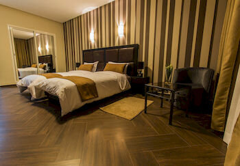 Фото Hotel Swani