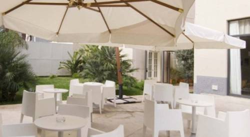 Фото Ucciardhome Hotel