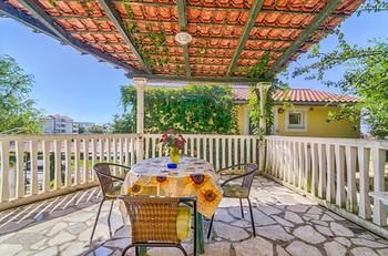 Фото Comfort Pool Apartments