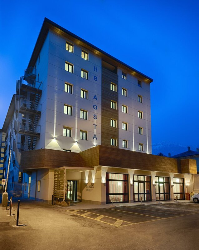 Гостиница Hb Aosta Hotel & Balcony SPA в Аосте