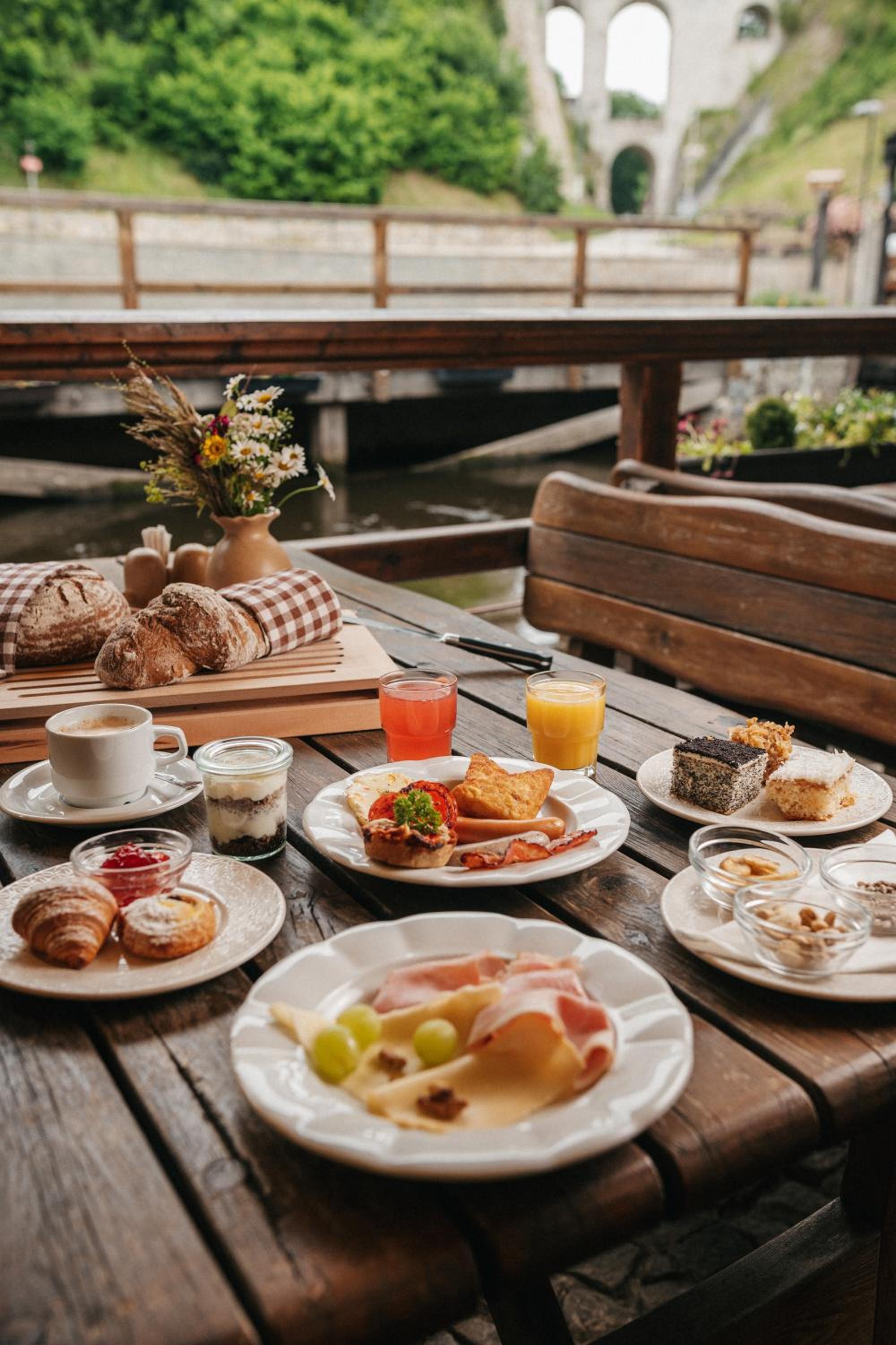 Фото Krumlov Mill Apartments